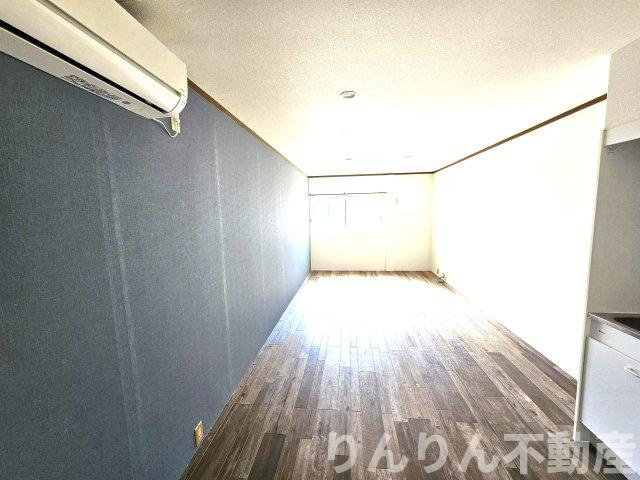 【居間・リビング】 | コーポ岩谷 | ゆったり過ごせる居間です