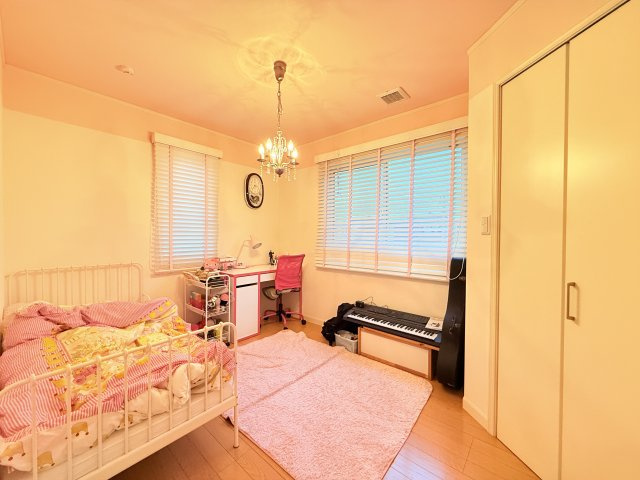 古河市下山町オール電化住宅の洋室