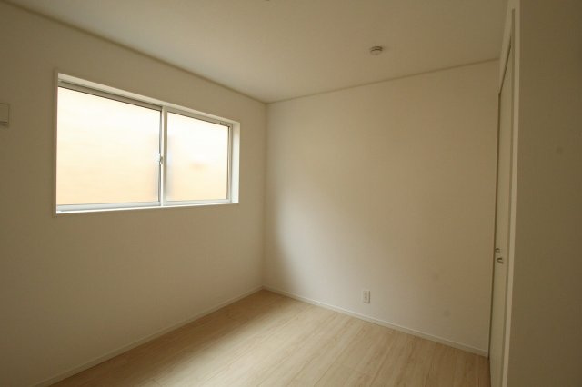 南金田（第1）　新築戸建　3号棟【全5区画】の洋室|2F　西の部屋　5.0帖