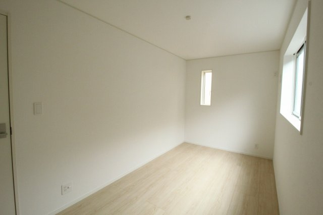 南金田（第1）　新築戸建　3号棟【全5区画】の洋室|2F　北の部屋　6.2帖