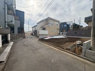 【前面道路含む現地写真】