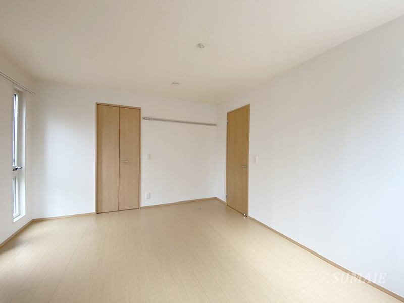 I.ヴィレッジSOUTHの外観|敷地周り生垣です