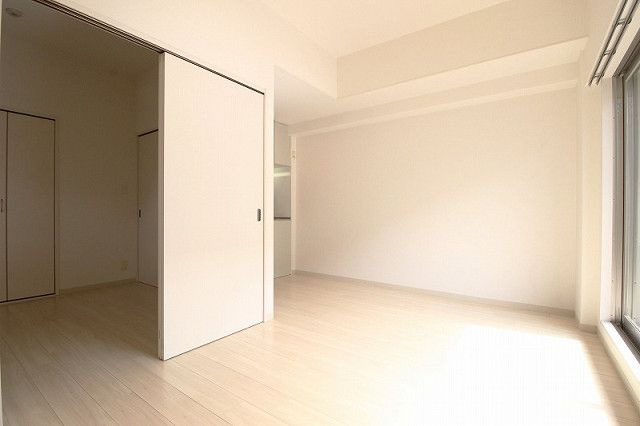 マ・メゾン春日原の居間・リビング