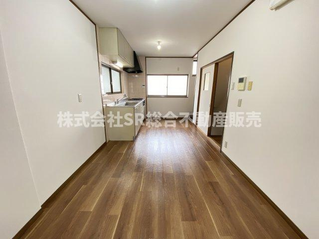 若江南町4丁目中古戸建の居間・リビング|ゆったり過ごせるリビングです