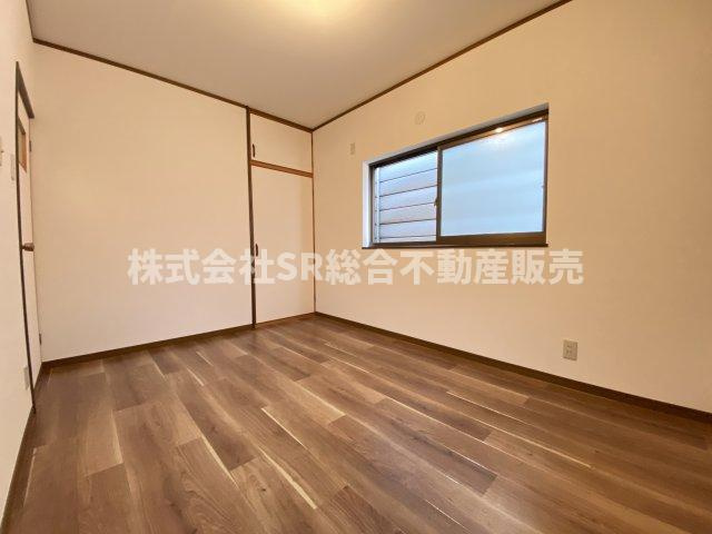 若江南町4丁目中古戸建の子供部屋|ゆったりした子供部屋です