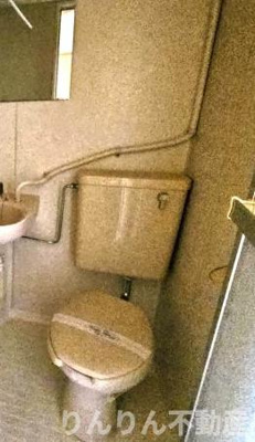 【トイレ】 | コーポ岩谷 | コンパクトで使いやすいトイレです