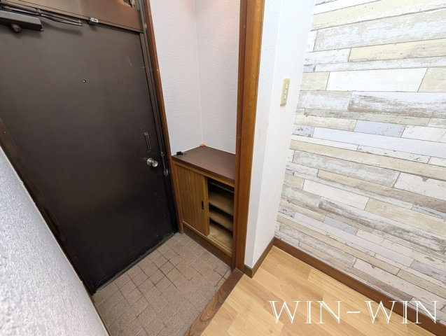 ヴィラ・シティハナナカの玄関