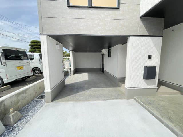 湊高台4丁目の駐車場