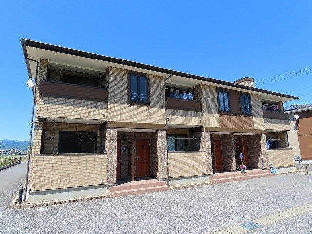 メゾン　ダンデライオンＢ