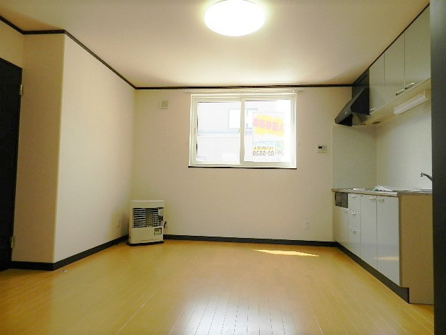 アパートメント美園の居間・リビング|使いやすい居間です