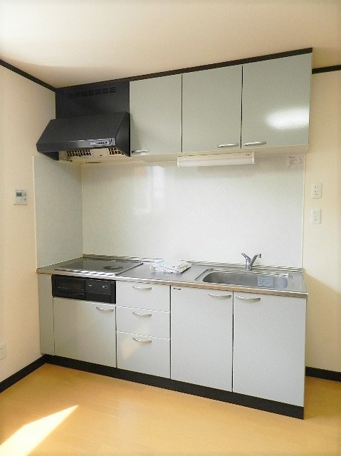 アパートメント美園のキッチン|コンパクトなキッチンで掃除もラクラク