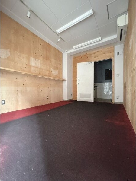 北浜　店舗ビルの内装