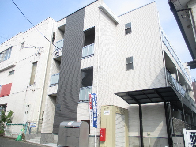 ラリュールの外観