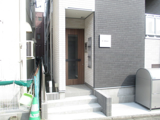 ラリュールのロビー