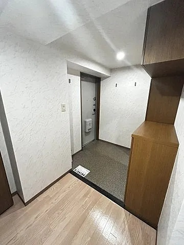 ドマーニ住吉の玄関