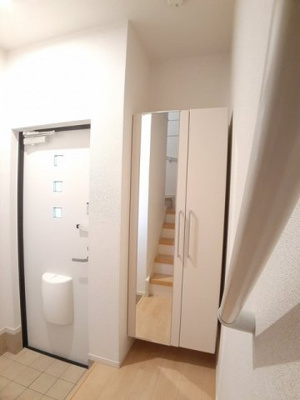 【玄関】 | エスポワールＲｅｉｗａ | 毎日通る玄関はこちらです