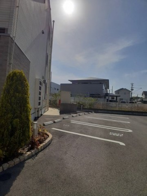 【駐車場】 | エスポワールＲｅｉｗａ | 駐車場です