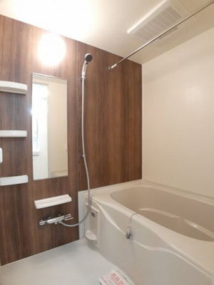 【浴室】 | エスポワールＲｅｉｗａ | 落ち着いた空間のお風呂です