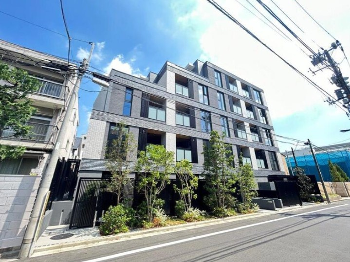 ジオ市谷仲之町の外観