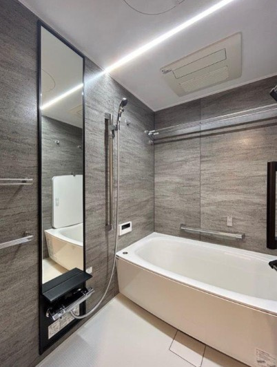 ジオ市谷仲之町の浴室