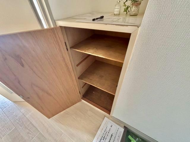 コイデハイツの玄関