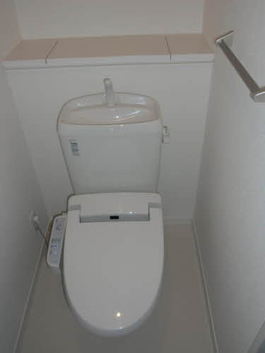 プロヌーブ西本浦A棟のトイレ|シンプルで使いやすいトイレです