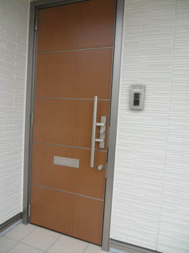 プロヌーブ西本浦A棟の玄関|シンプルで使いやすい玄関です