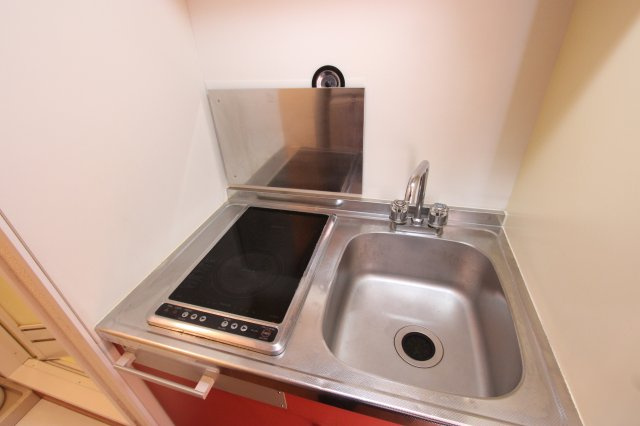 プチ・フルールのキッチン|ガラストップ電気コンロ