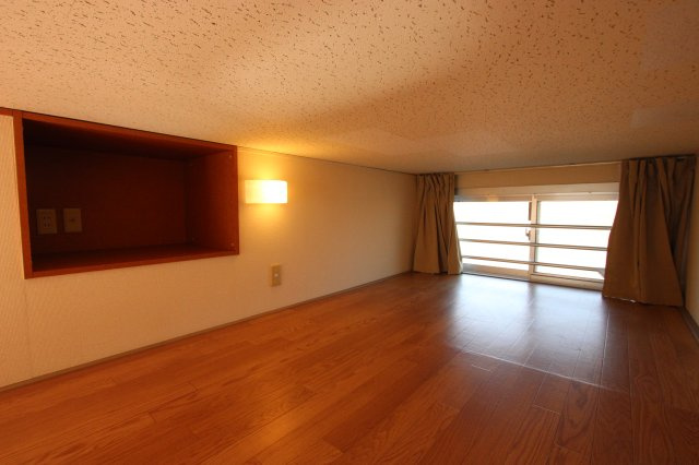 プチ・フルールの居間・リビング