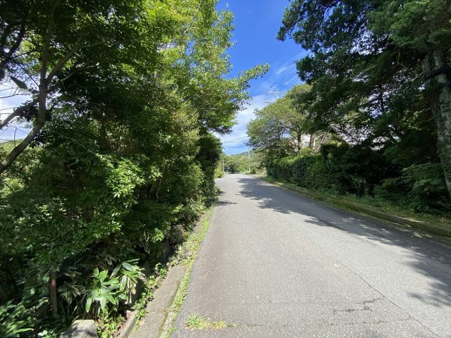 函南町　南箱根ダイヤランドの前面道路含む現地写真