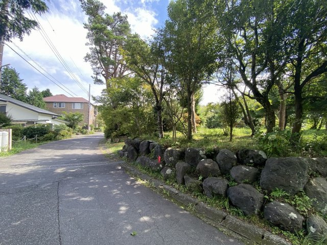 函南町　南箱根ダイヤランドの前面道路含む現地写真