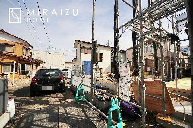 【前面道路含む現地写真】 | 日当たりの良いお家は嬉しいですよね。それぞれ価値観が分かれる箇所です、実際に内覧して日当たりの心地よさをご体感下さいね♪