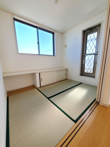 吉川市　中曽根1丁目　中古戸建の和室|和室です