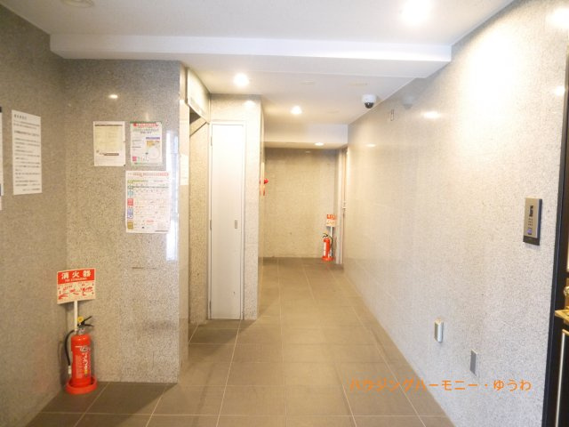 【その他共用部分】 | 日神パレステージ西池袋 | 清潔感と歓迎感があるエントランスホールとなります。