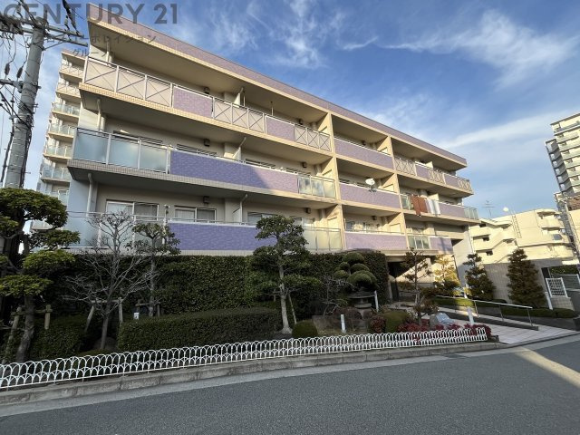 オートロック、防犯カメラ完備☆