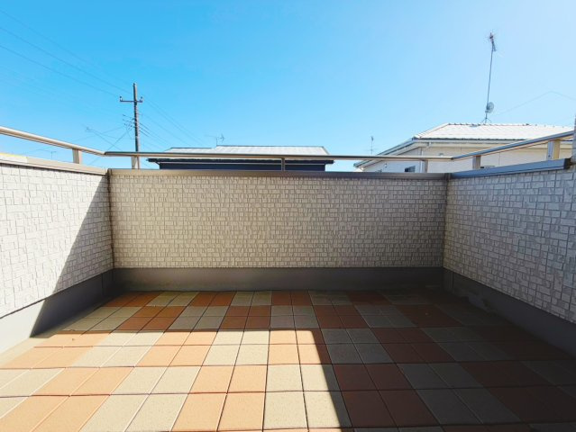 セクシーな洗面台♪筑西市幸町の築浅戸建のバルコニー