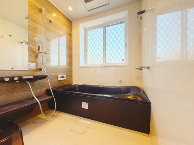 セクシーな洗面台♪筑西市幸町の築浅戸建の浴室