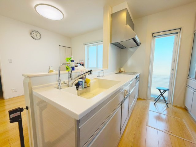 セクシーな洗面台♪筑西市幸町の築浅戸建のキッチン