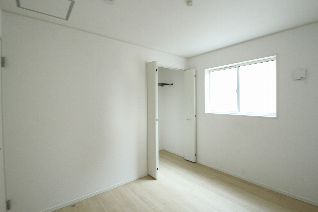 南金田（第1）　新築戸建　5号棟【全5区画】の洋室|2F　南西の部屋　5.2帖