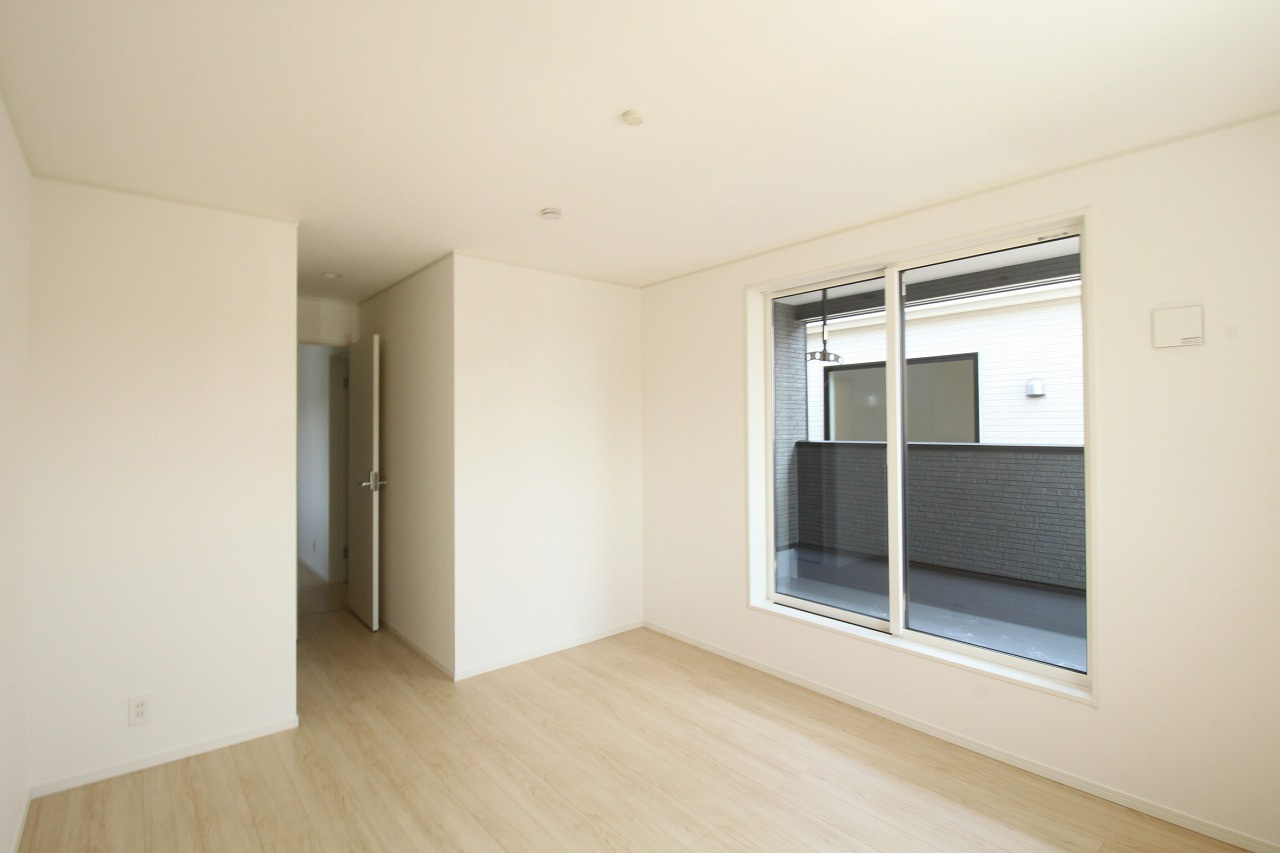 南金田（第1）　新築戸建　5号棟【全5区画】の洋室|2F　北西の部屋　8.0帖