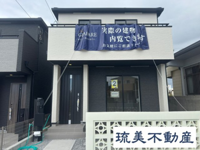 【外観】 | 糸満市喜屋武（全2棟）ラスト2号棟 | 2号棟　並列駐車3台完備♪ウッドデッキ付き♪