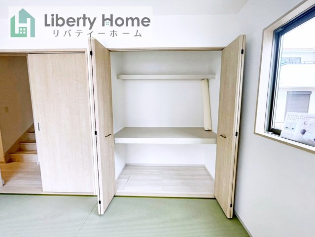 筑西市市野辺25-P1　新築戸建　2号棟の収納