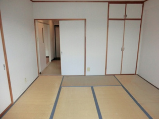 ドミール緑ヶ丘の和室