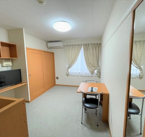 レオパレスパイン　ブルーム　Ⅱの居間・リビング|使いやすい居間です