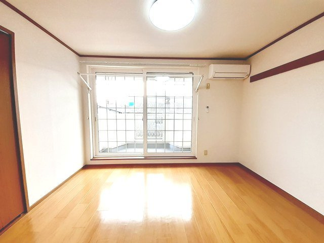 Ｙ．Ｓ．Ｃ．２００１の居間・リビング