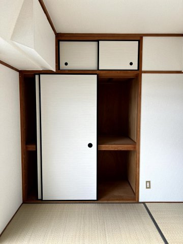 フローラルハイツダイキⅡの収納