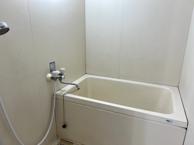 フローラルハイツダイキⅡの浴室