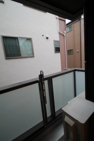 【バルコニー】