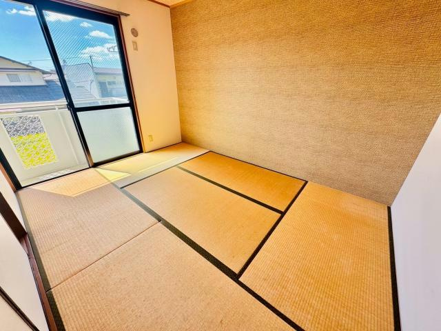 ハイツ・ラポールＢ棟の和室