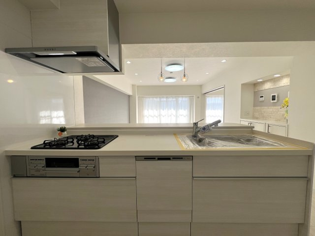 海あり！山あり！駅直結！スーパーあり！不満はなし！！卍【リノベ／サンビーチ追浜】のキッチン|お料理しやすいキッチンです